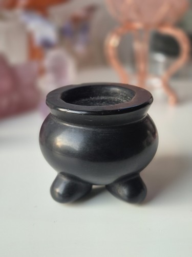 Imperfect black obsidian - imperfect,