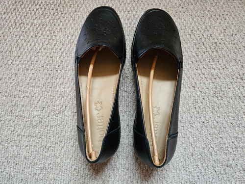Unused hotter topaz black - hotter,