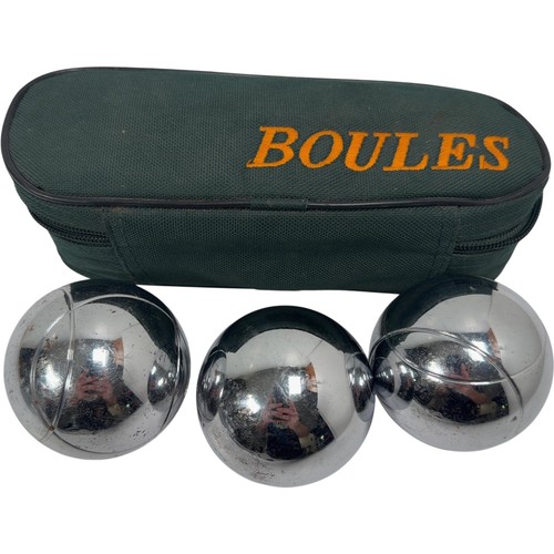 Boules set with carry bag - with,