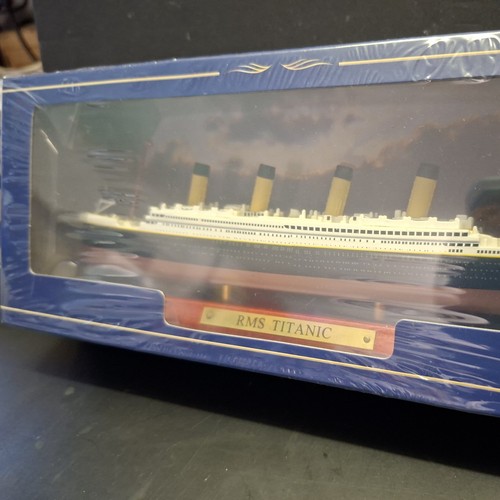 Atlas editions hms titanic - atlas,