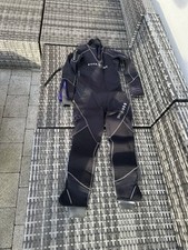 Semi-Dry Suit. Aqua Lung Balanced Comfort 5.5mm  Semi-Dry Suit Size Xs