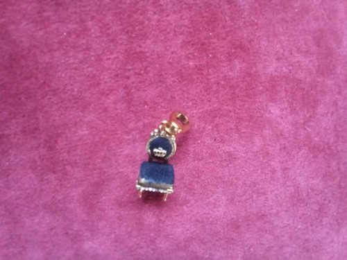 Juicy couture charm - juicy, louis