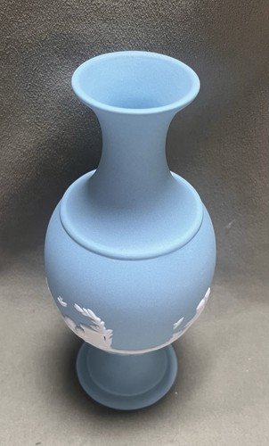 Wedgwood white turquoise - wedgwood, on