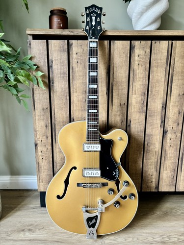 Guild manhattan 175 gold - in,