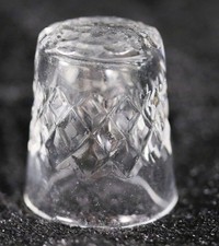 unbranded Glass cut thimble diamond pattern solid item sewing collectable
