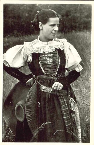 Costume castelrotto - castelrotto,