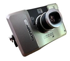 OLYMPUS CAMERA I ZOOM 2000