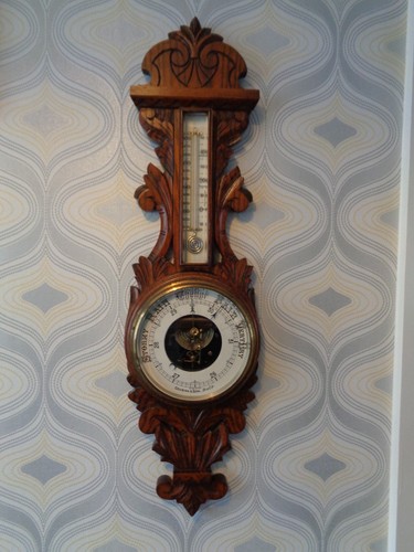 Antique victorian oak aneroid - victorian,