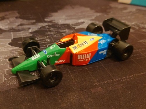 Corgi car benetton ford - f1,