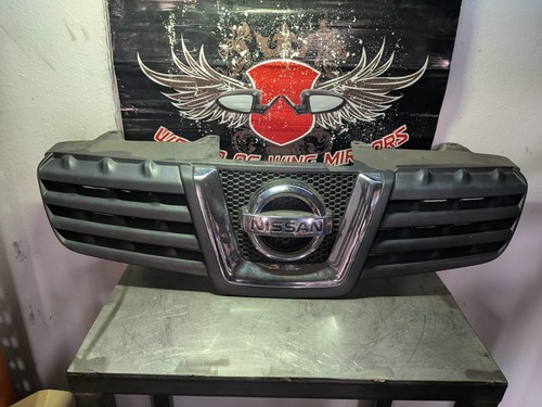 Front grille nissan qashqai - front,