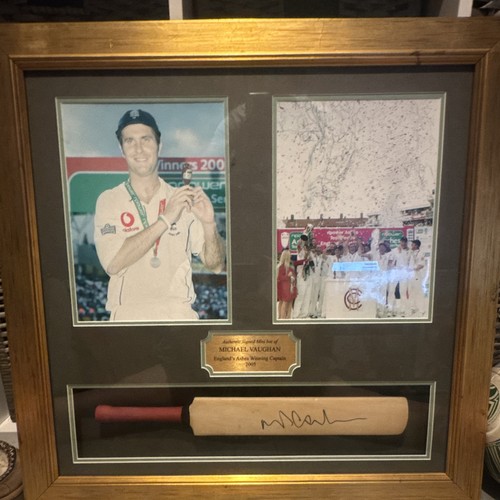 Michael vaughan autographed - vaughan,