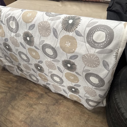 Stunning metres floral - 26,