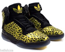 Adidas LIMITED ED TECH STREET