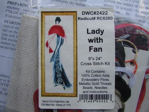Lady with fan marilyn - lady,