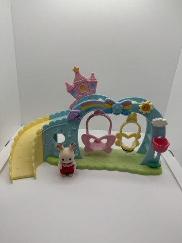 Sylvanian families nursery - families,