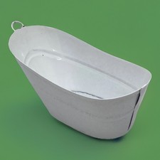 Dolls house tin bath in 1/12th scale 