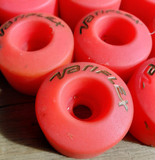 VARIFLEX  Roller Skate Wheels x 8  57mm  / '80s Vintage Quad Rollerskate wheels