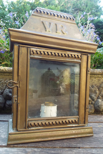 Reclaimed brass stable vr - brass,