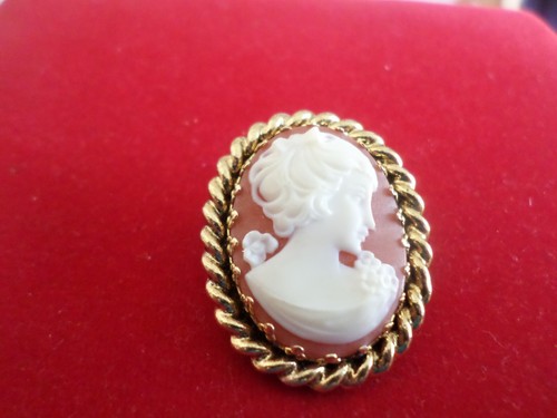 Ladies s cameo - &,