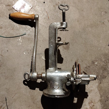 OB Manual Hand-Crank Meat