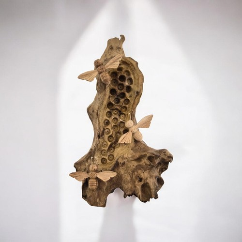 Chiselcraft hand carved bees - chiselcraft,