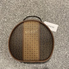 GUESS Suma Travel Vanity Case
