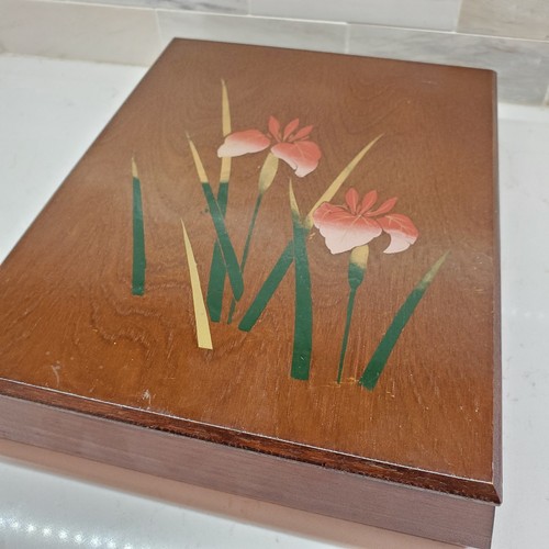 Japanese iris wood lacquer - wood, box