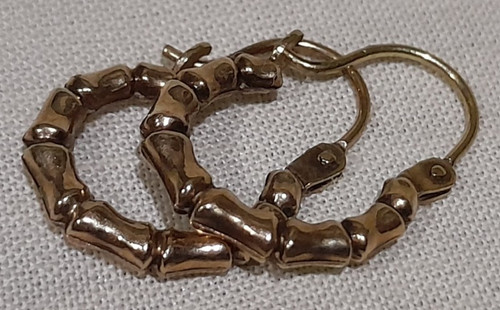 Small 9ct yellow gold - yellow,