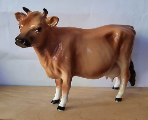 Bone china jersey cow - bone,