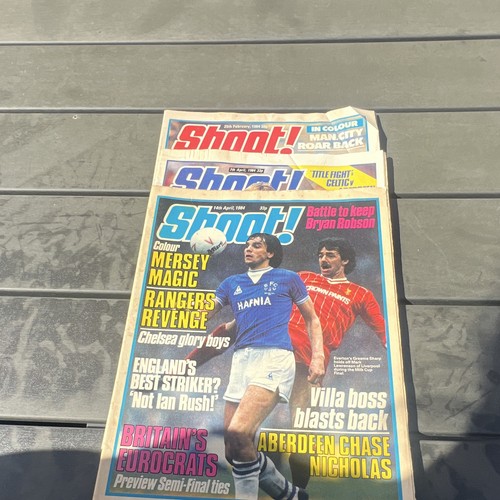 Shoot football magazines - football,