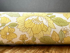 ROLL OF VINTAGE 60'S FLOWER