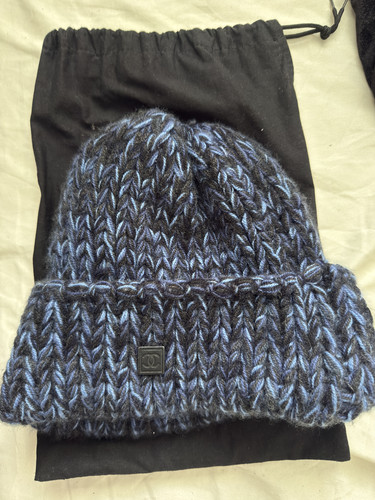 Chanel cashmere beanie