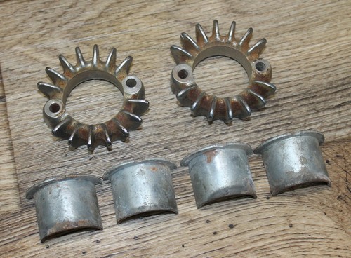 Good used oem exhaust flanges - good,