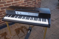 Wurlitzer EP200A Electric
