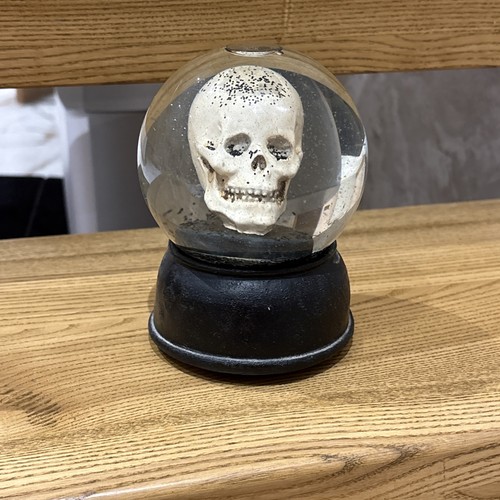 Musical spooky halloween skull - musical,
