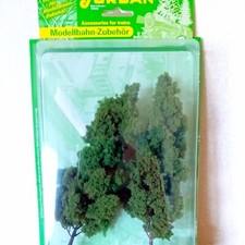 Pack of Two HO/OO scale Poplar trees  18 cm (7 inch) high by Jordan code 2P