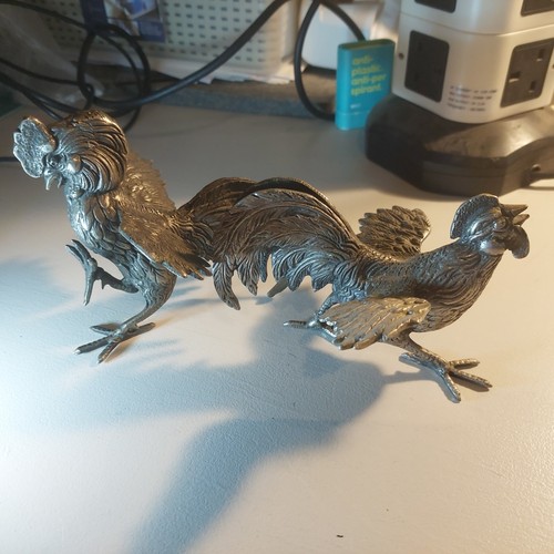 Vintage metal fighting - vintage,
