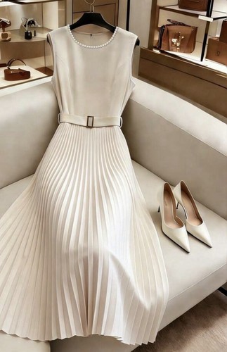 Pearl detail pleated - detail, waist