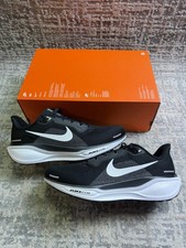 Size 9.5 - Nike Air Zoom