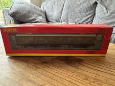 Hornby Coaches “Southern Railways 1st Class 7671” | OO Gauge