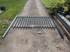 Palisade fencing - 1.8m,