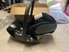 Cybex Cloud Z i-Size Baby Car Seat  + Base Z + Newborn Insert and rain cover 