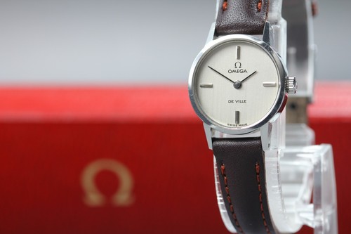 1973 near mint - 1973, omega