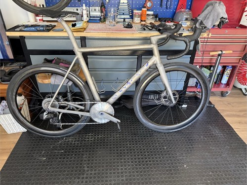 Sturdy sidhe titanium - sidhe,