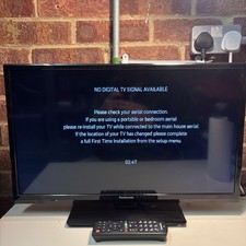 Panasonic TX24E302B 24-inch