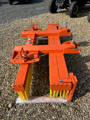 Yard brush sweeper - yard, pallet
