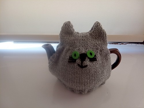 Hand knitted tea cosy - tea, for