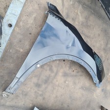 NISSAN QASHQAI 2014-2017 FRONT WING RIGHT SIDE IN BLACK DAMAGED 