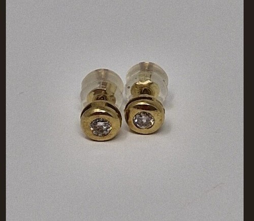 18ct gold natural diamond - 18ct,