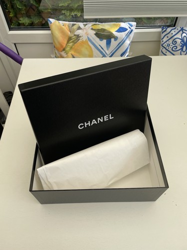 Chanel gift box lid with - lid,